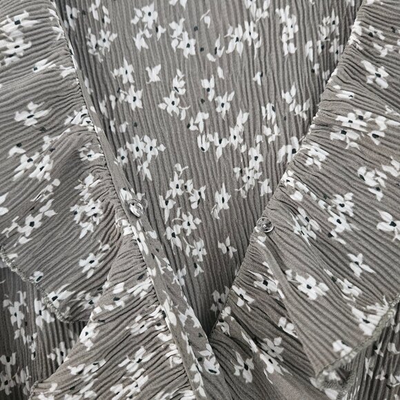 Nursing Friendly Mine Long Sleeved Formal Shirt - Picture 2 of 3